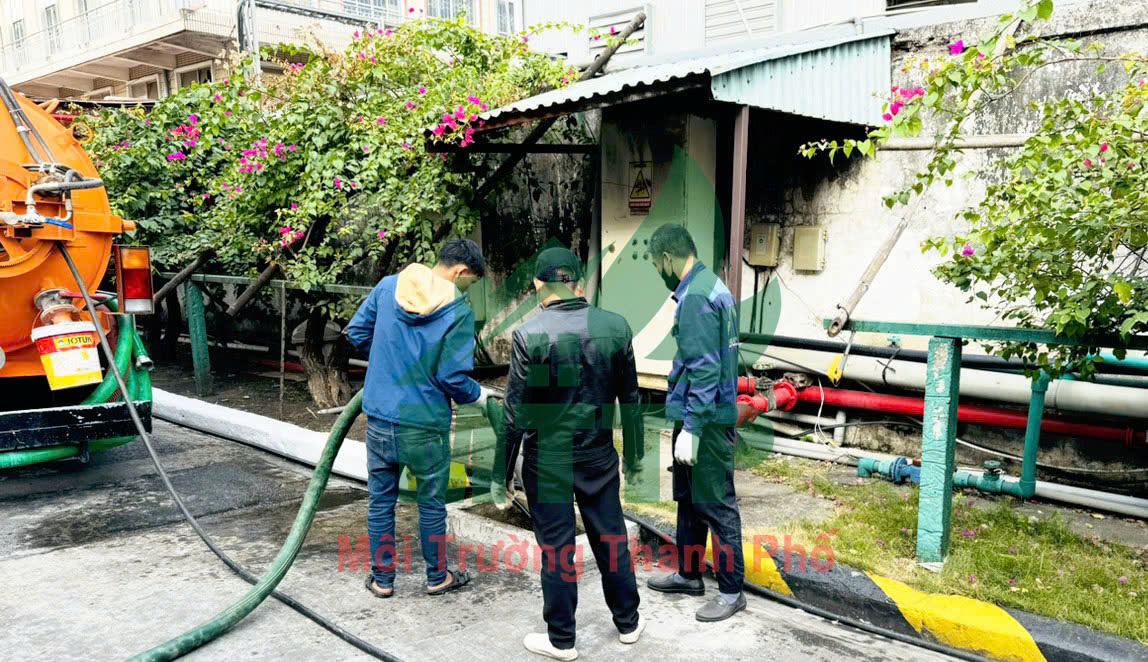 Hút Hầm Cầu Tại Hoa Lư